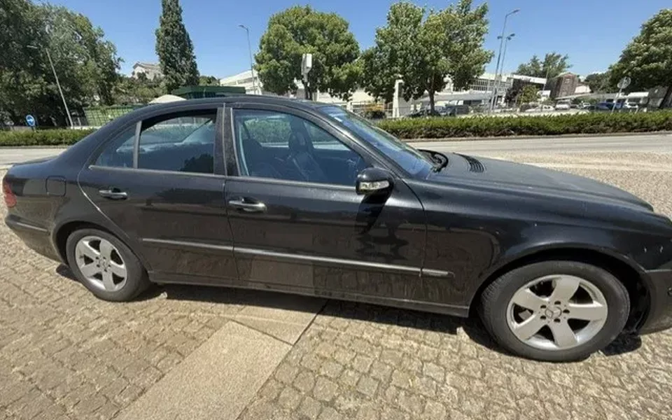 Mercedes-Benz E 200 CDI Auto Elegance BusinessEDITION