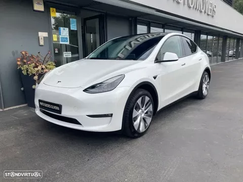 Tesla Model Y Long Range Dual Motor AWD