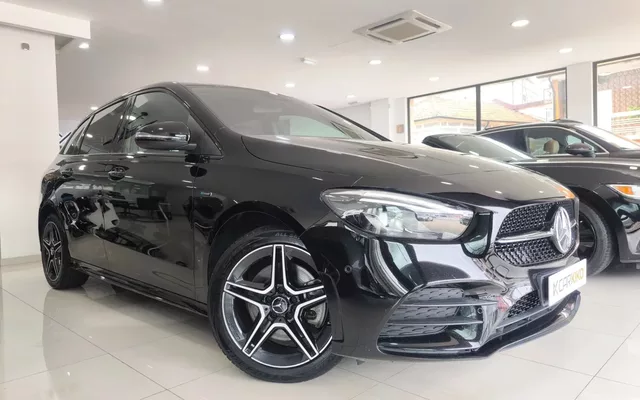 Mercedes-Benz B 250 e AMG Line