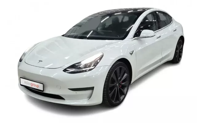 Tesla Model 3 AWD Dual Motor Performance