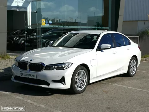 BMW 330 e iPerformance Advantage
