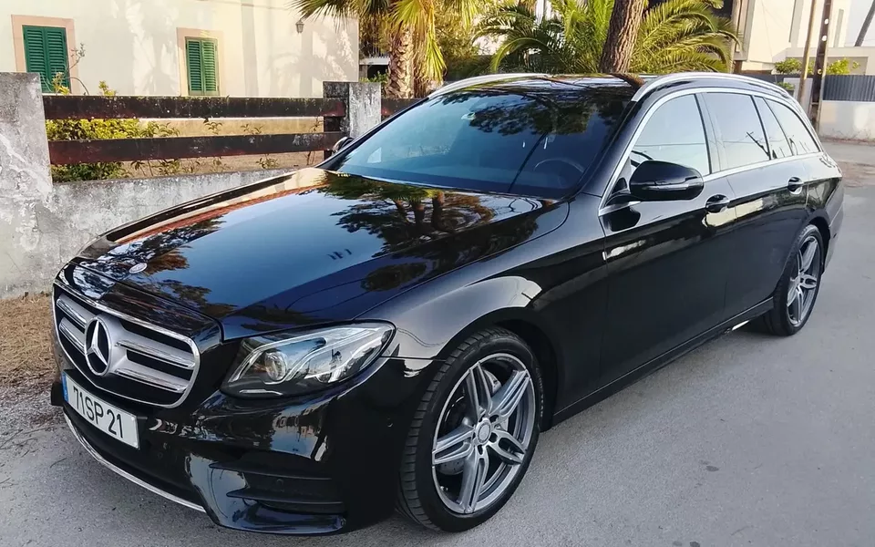 Mercedes-Benz E 220 d AMG