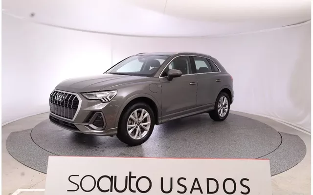 Audi Q3 45 TFSIe S line S tronic