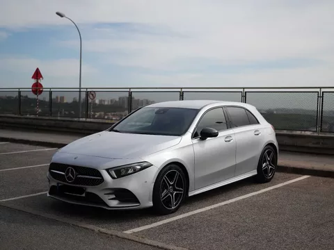 Mercedes-Benz A 180