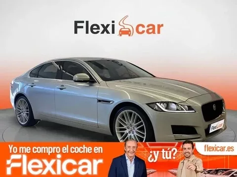 JAGUAR XF XF 2.0i4D Portfolio Aut. 180