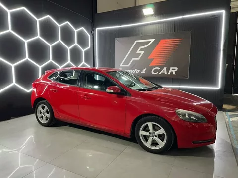 VOLVO V40 V40 D2 Kinetic 120