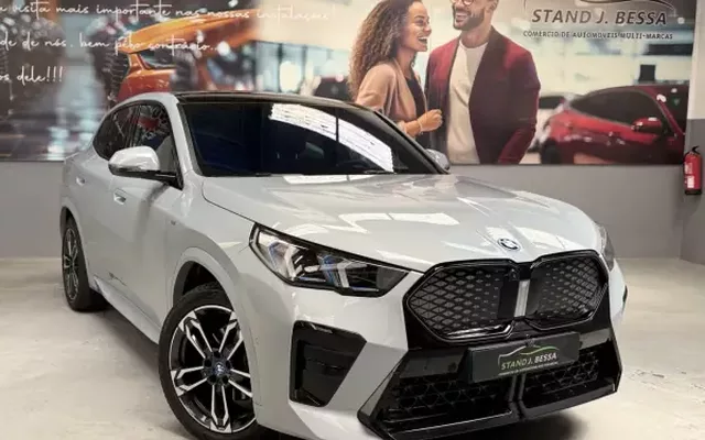 BMW iX2 2024 eDrive20 Pack Desportivo M