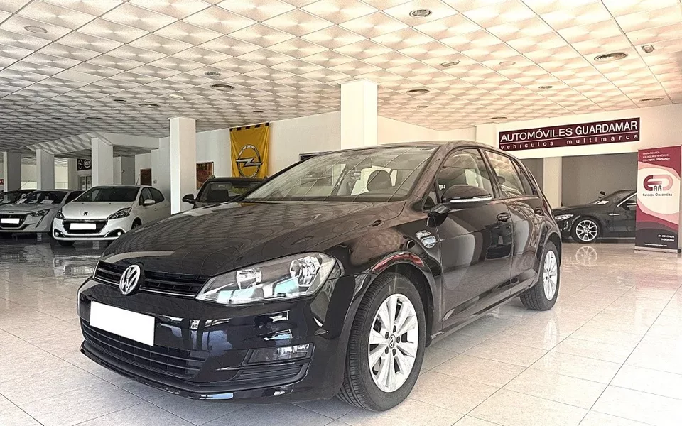 VOLKSWAGEN Golf Golf 1.6TDI CR BMT Advance 105 - 8450€ en Guardamar del segura