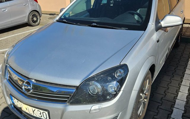 Opel Astra 1.9 CDTI 150km
