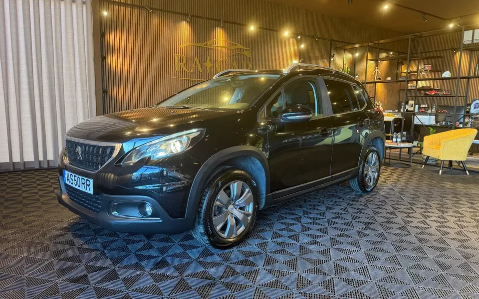 Peugeot 2008 1.2 PureTech Style