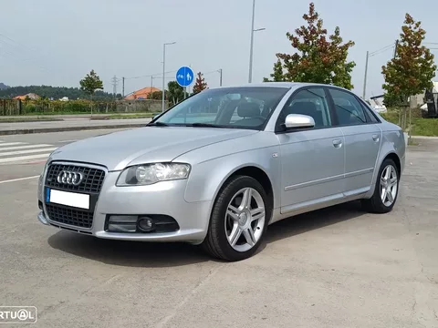 Audi A4 2.0 TDI S-line