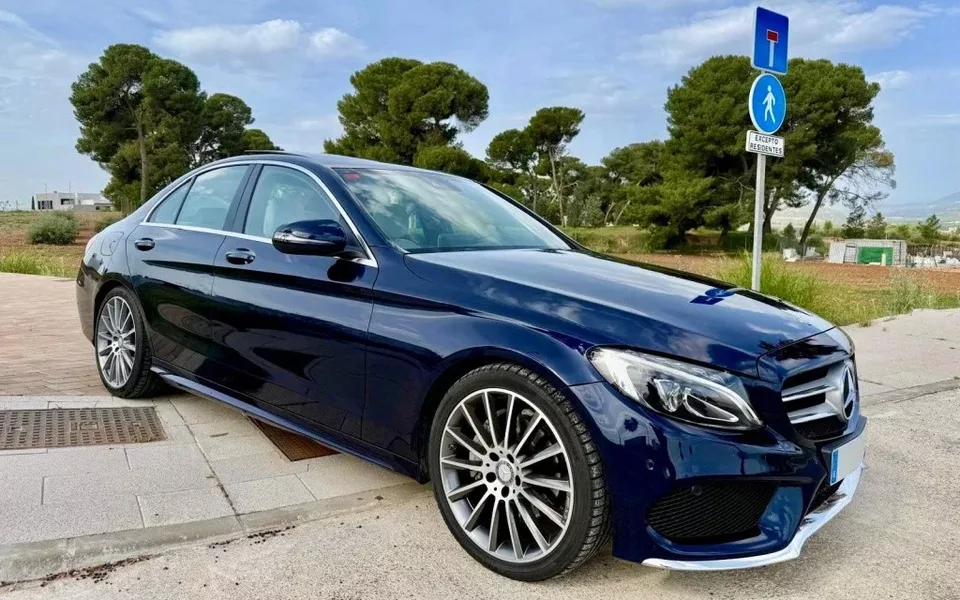 MERCEDES-BENZ Clase C C 220d 9G-Tronic AMG Line