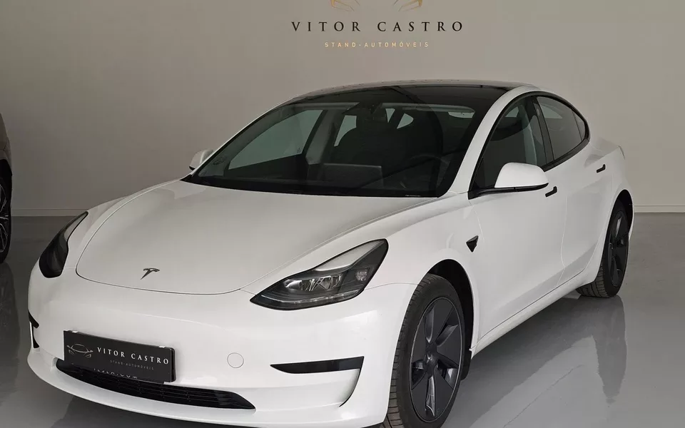 Tesla Model 3 Standard Range Plus RWD