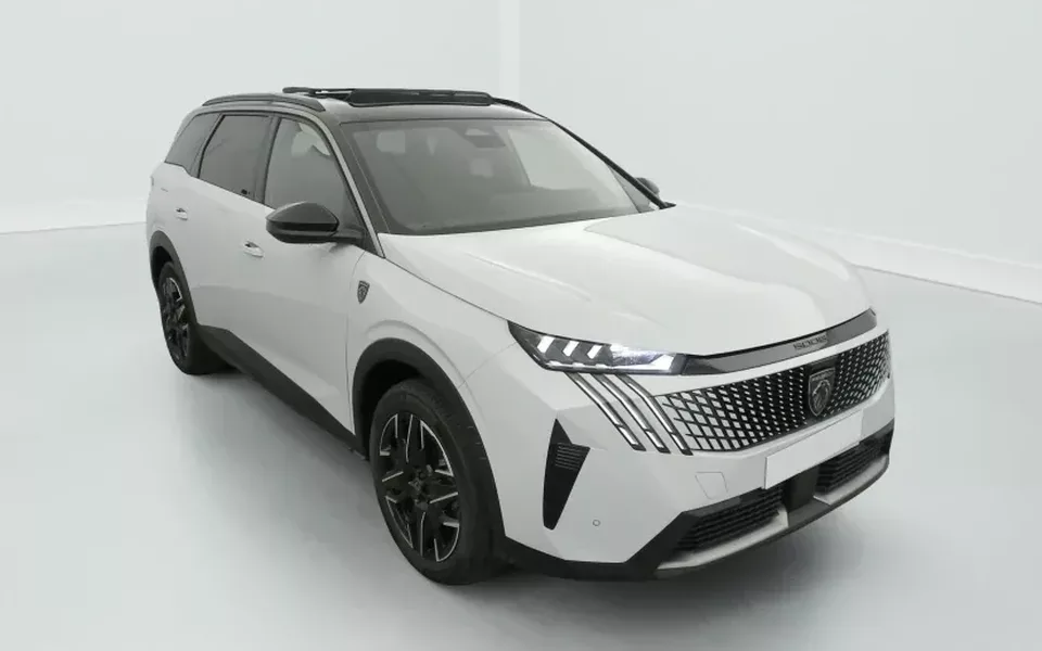 Peugeot 5008 Hybrid 145 e-DCS6 GT Zéro km immatriculé