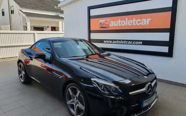 Mercedes-Benz SLC 180 9G-TRONIC RedArt Edition