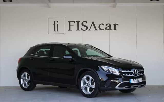MERCEDES-BENZ GLA 180D URBAN