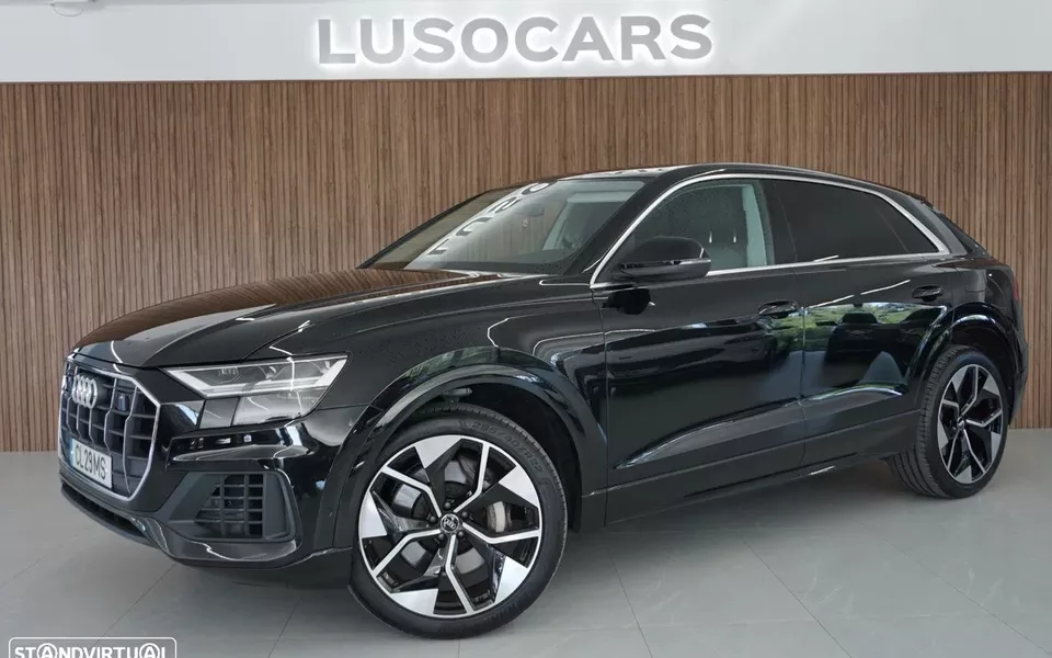 Audi Q8 55 TFSIe quattro Tiptronic competition plus