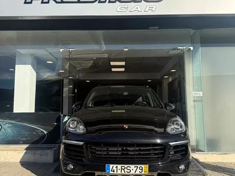 Porsche Cayenne Platinum Edition