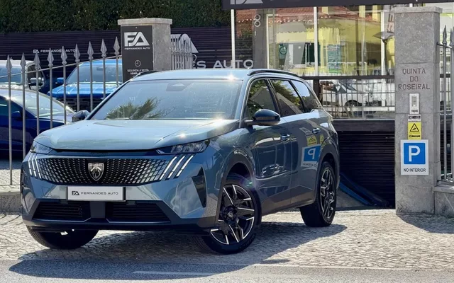 Peugeot 5008 Hybrid 136 e-DSC Allure Pack