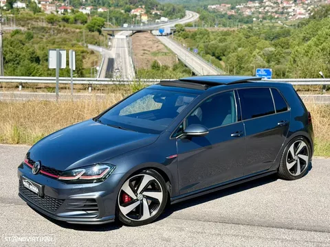 VW Golf 2.0 TSI GTI DSG Performance