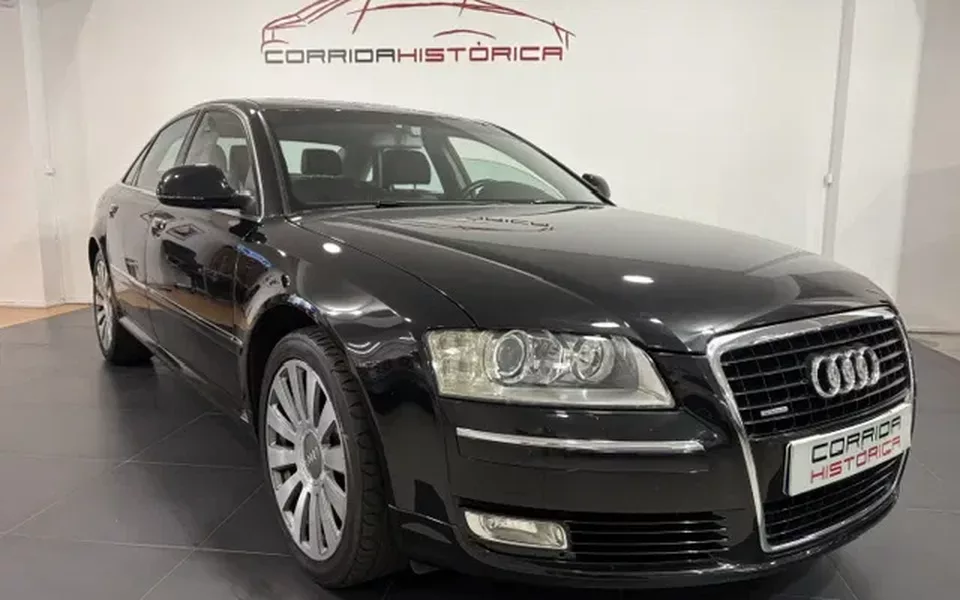 Audi A8 3.0 TDi V6 quattro Tiptronic