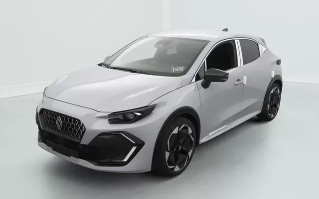 Renault Clio 1.2 TCE 115CH TECHNO Zéro km immatriculé