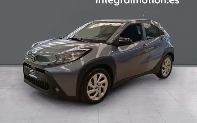 TOYOTA Aygo X Cross 1.0 VVT-I 72CV Play