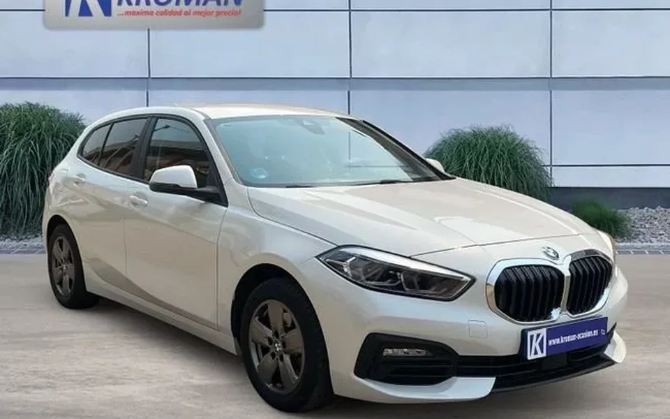 BMW Serie 1 118iA - 15490€ en Castellon