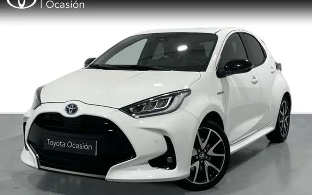 TOYOTA Yaris Yaris 120H 1.5 Style