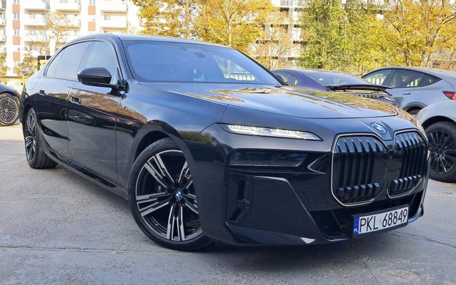 BMW SERIA 7 2022