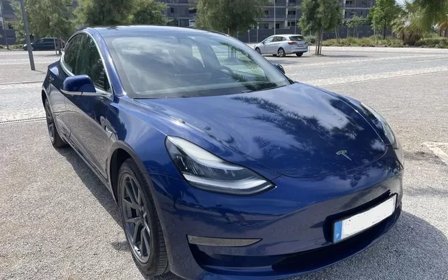 Tesla Model 3 Long Range AWD Dual Motor