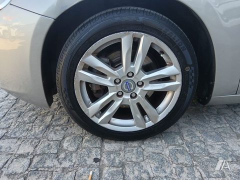 VOLVO V60 V60 D3 Summum - 6800€ en Cordoba