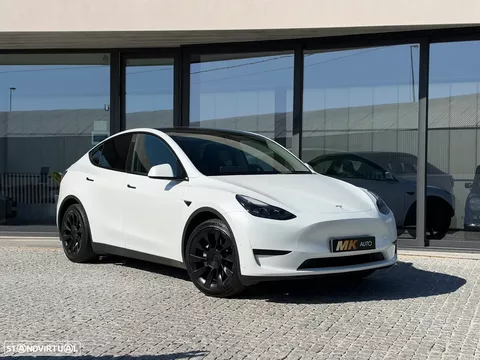 Tesla Model Y RWD