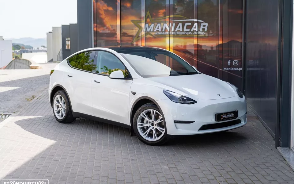 Tesla Model Y Long Range Dual Motor AWD