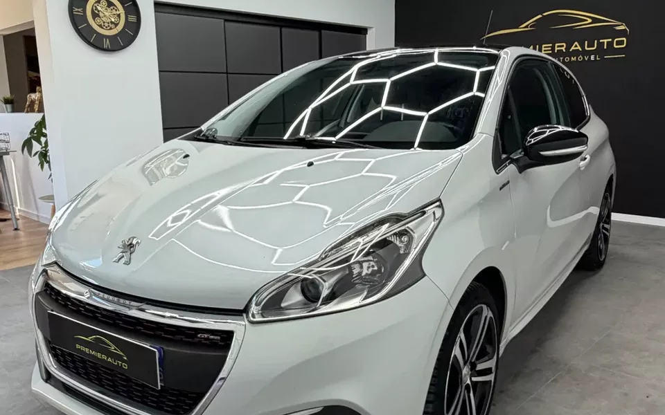 Peugeot 208 1.2 PureTech GT Line