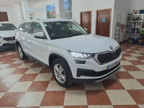 SKODA Kodiaq Kodiaq 2.0TDI AB tech Ambition 4x4 DSG 110kW - 23500€ en El cuervo