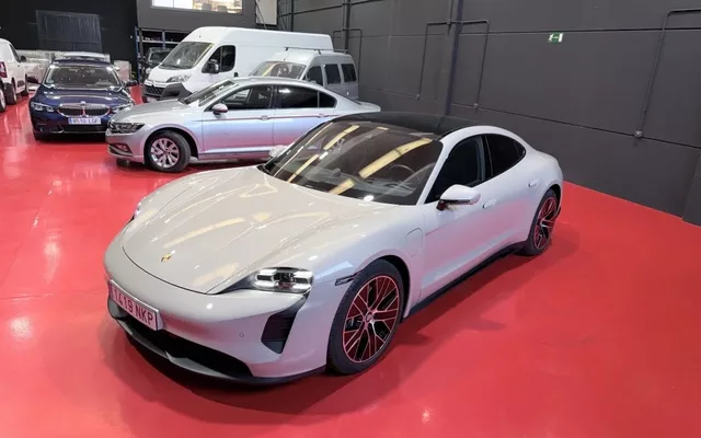 PORSCHE Taycan PORSCHE Taycan Berlina Automático de 4 Puertas