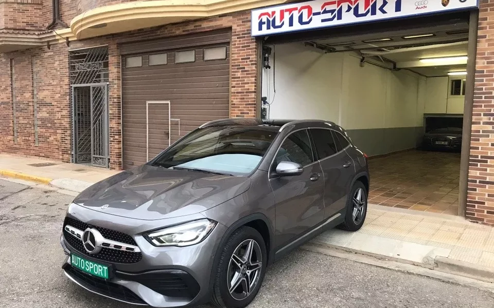MERCEDES-BENZ Clase GLA GLA 220d 4Matic 8G-DCT