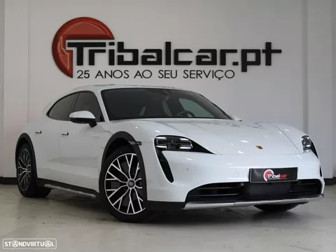 Porsche Taycan Cross Turismo 4
