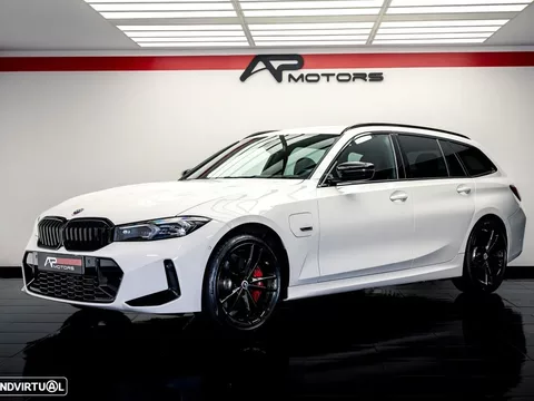 BMW 330 e Pack Desportivo M Auto