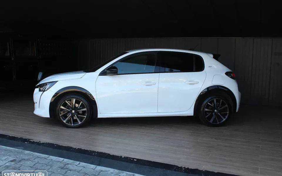 Peugeot 208 PureTech 100 EAT8 GT Pack