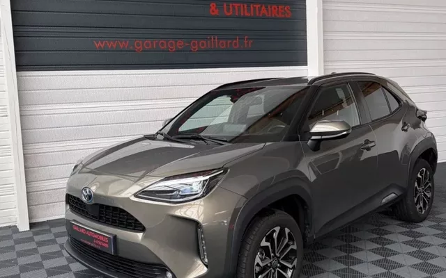 TOYOTA YARIS CROSS
