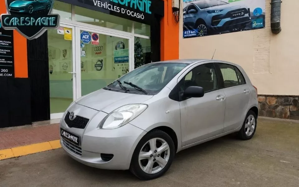 TOYOTA Yaris Yaris 1.3 VVT-i Luna