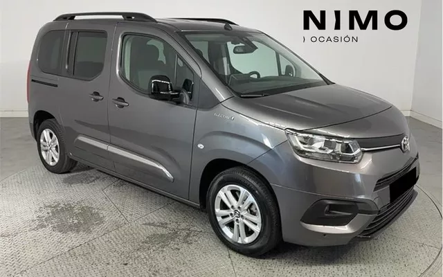 TOYOTA Proace City Verso PROACE CITY VERSO Family EV 50kWh 136CV Active L1