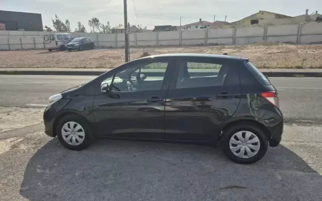 Toyota Yaris 2012 1.0 VVT-i Comfort+AC+VSC