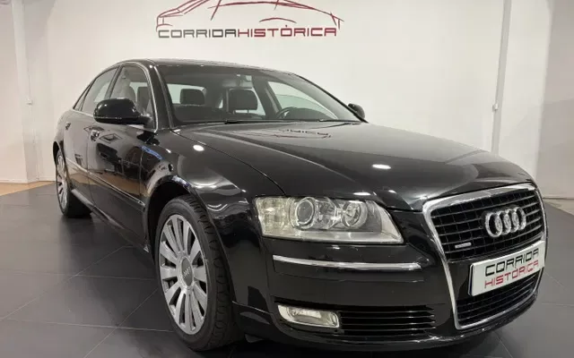 Audi A8 3.0 TDi V6 quattro Tiptronic