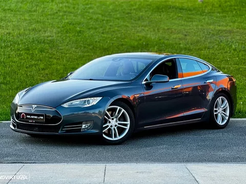 Tesla Model S 85D AWD