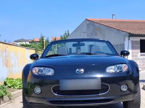 Mazda MX-5 1.8 MZR Roadster Coupe Niseko