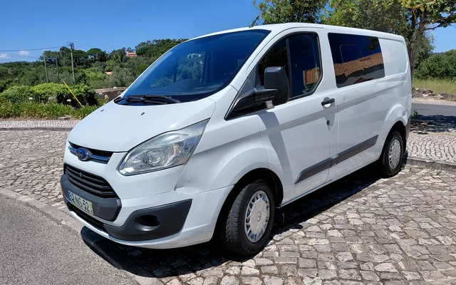 Ford Transit 350L 2.2 TDCi Antepara L TM
