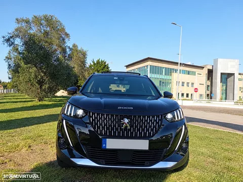 Peugeot 2008 1.2 PureTech GT EAT8
